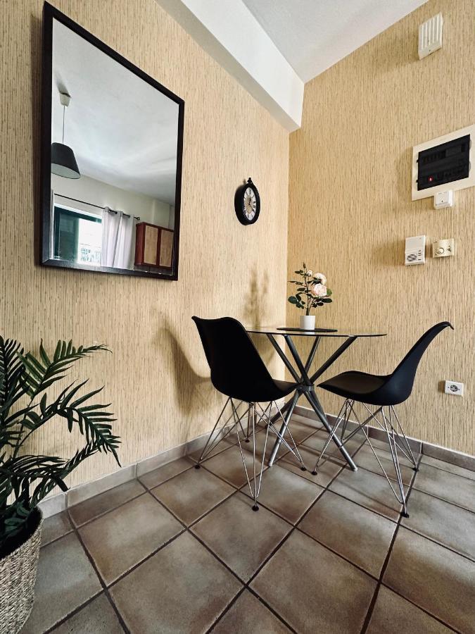 Cozy Apartments Mc Queen Athen Exterior foto