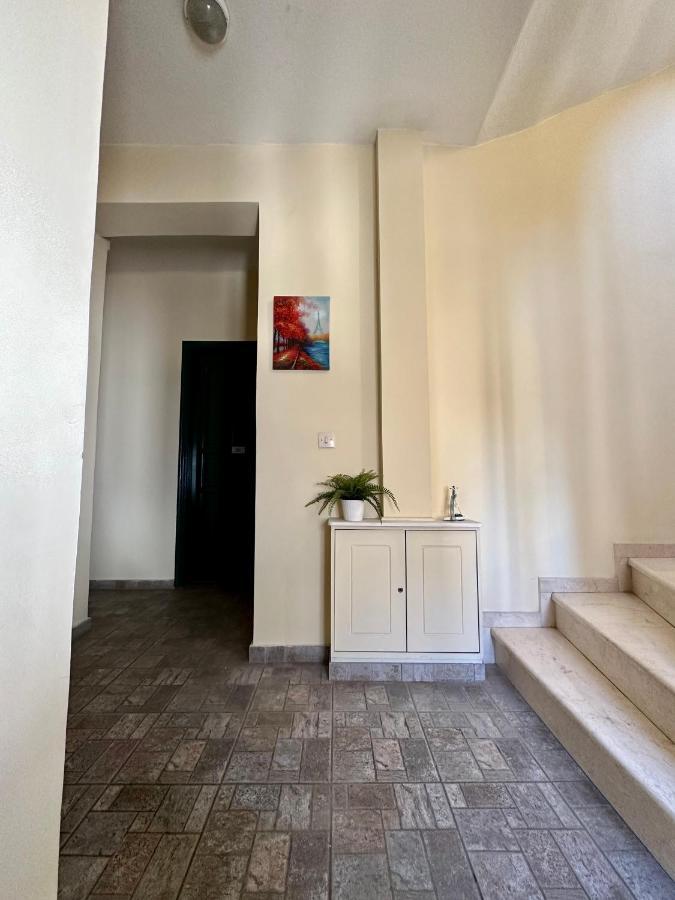 Cozy Apartments Mc Queen Athen Exterior foto